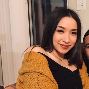 Meet your Posher, Savannah